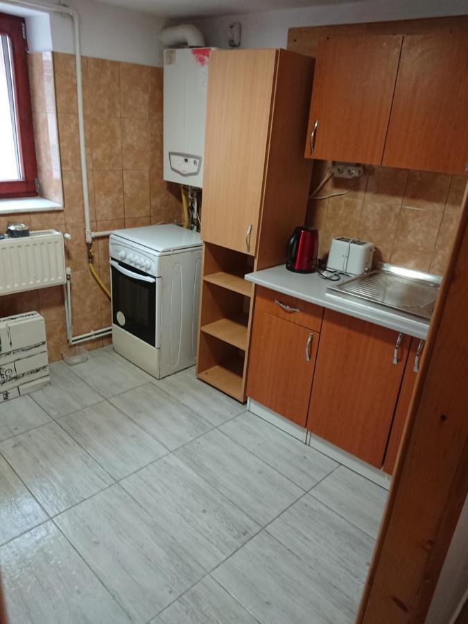 Katy'S Studio Apartment Brasov Exterior photo