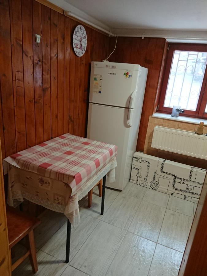 Katy'S Studio Apartment Brasov Exterior photo